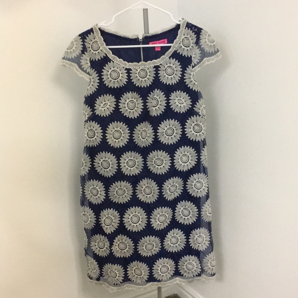 Knee-length, blue/tan sunflower dress